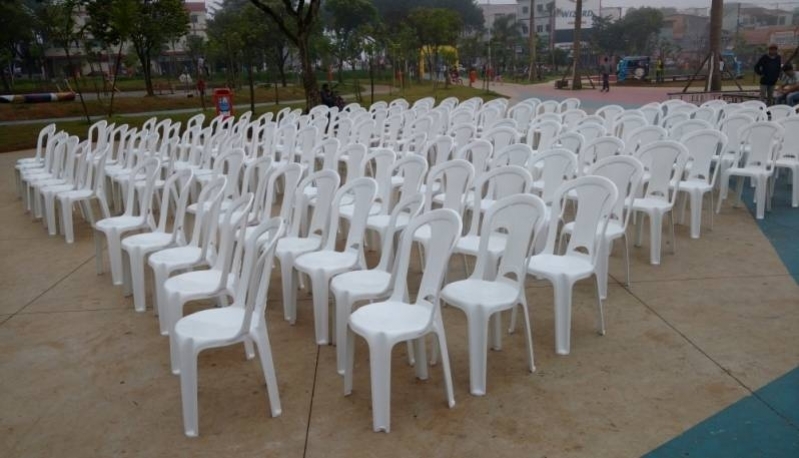 Cadeiras de Plástico para Eventos Centro - Cadeira para Eventos e Buffet